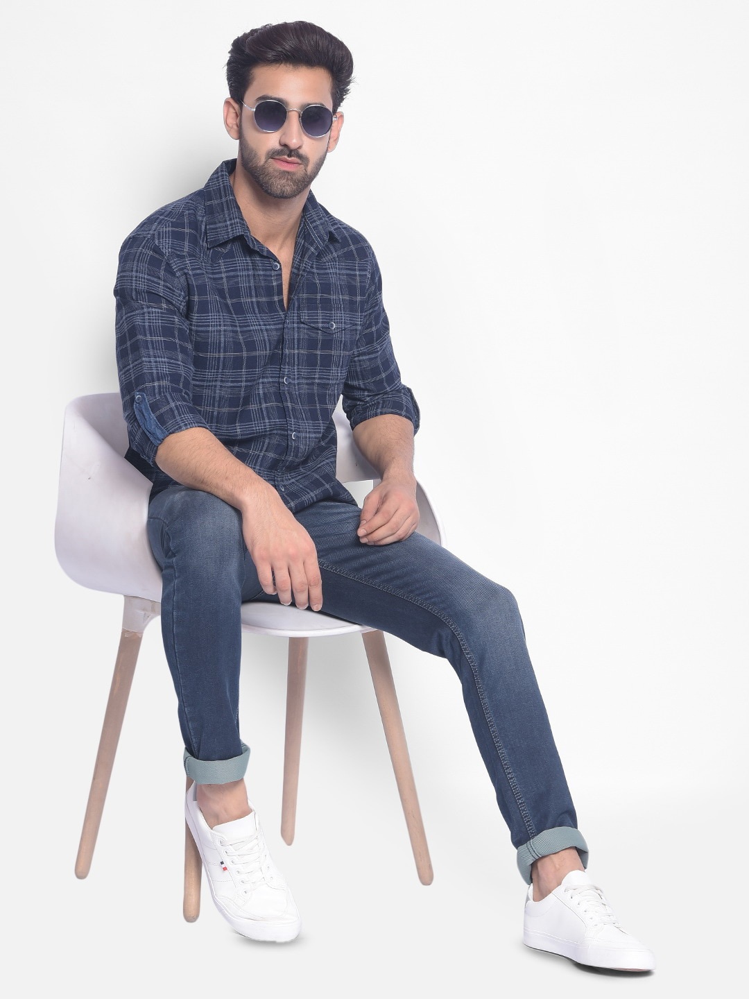

Crimsoune Club Slim Fit Tartan Checked Pure Cotton Casual Shirt, Navy blue