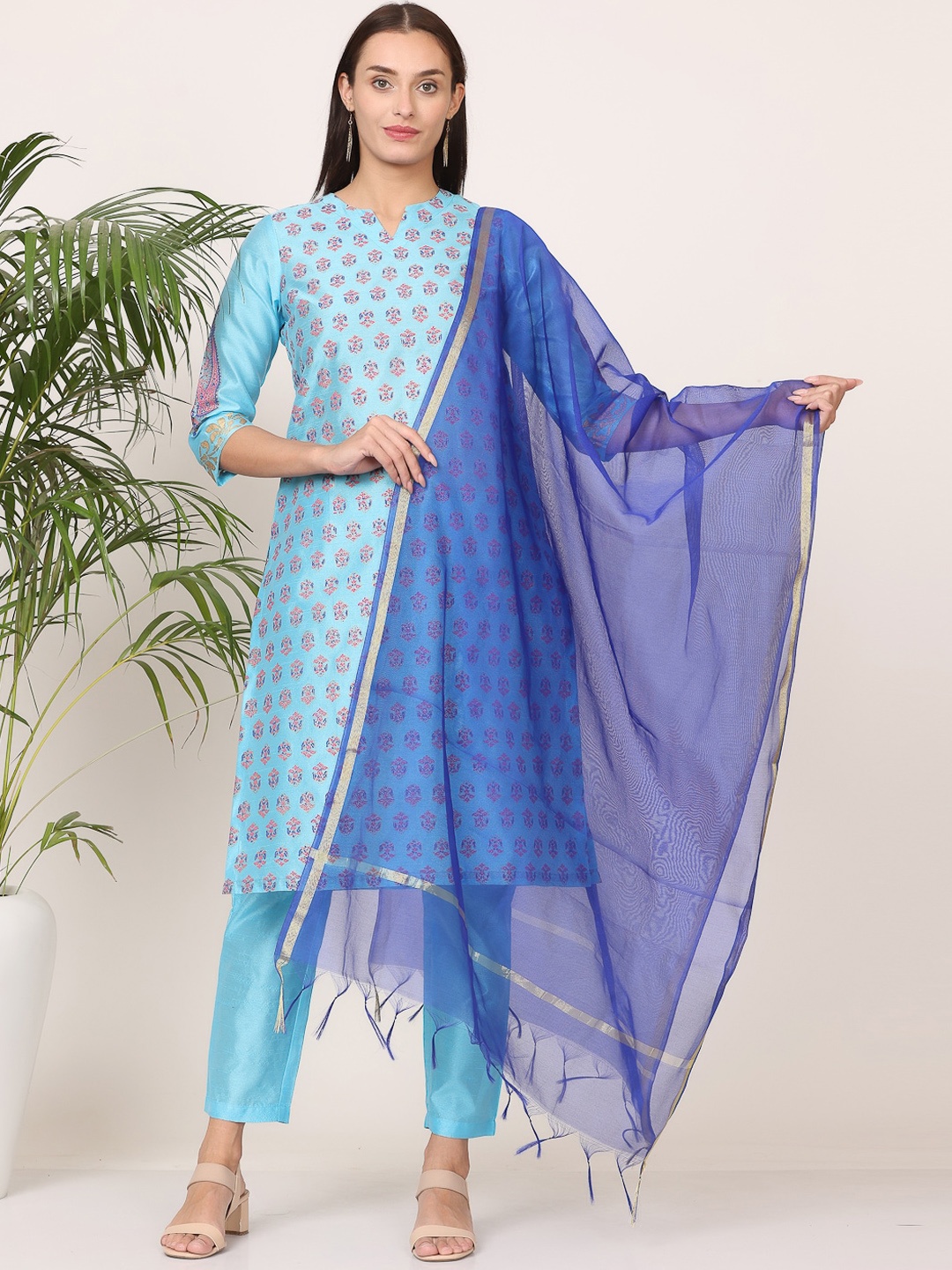 

KAANCHIE NANGGIA Ethnic Motifs Printed Straight Kurta with Trousers & Dupatta, Turquoise blue