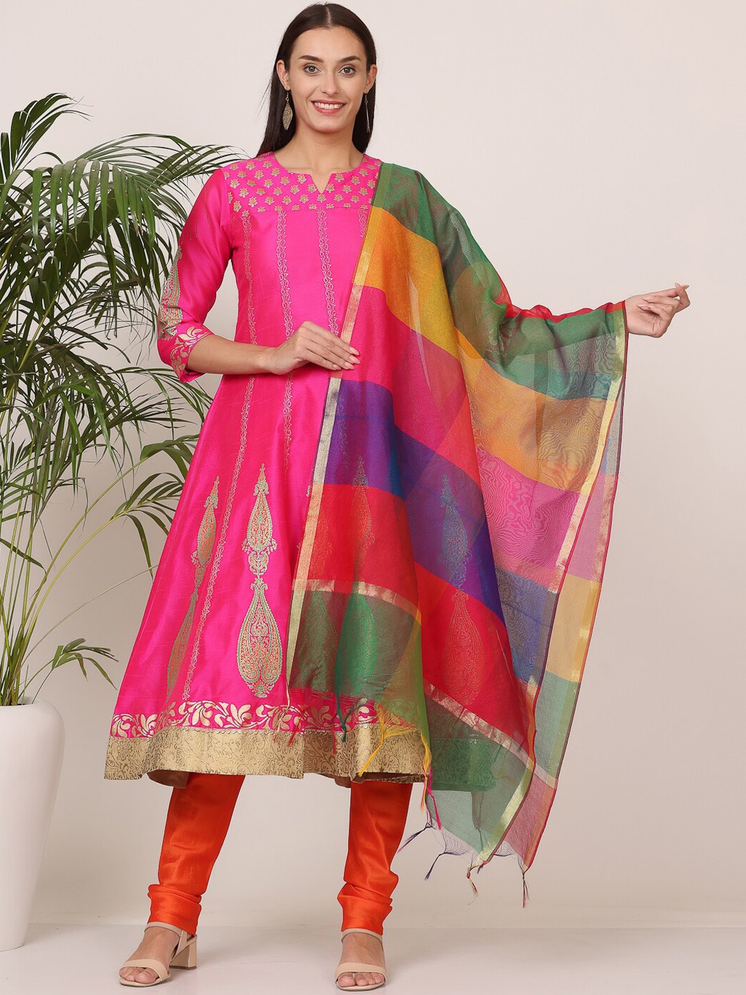 

KAANCHIE NANGGIA Ethnic Motif Printed Regular Dupion Silk Kurta With Churidar & Dupatta, Pink