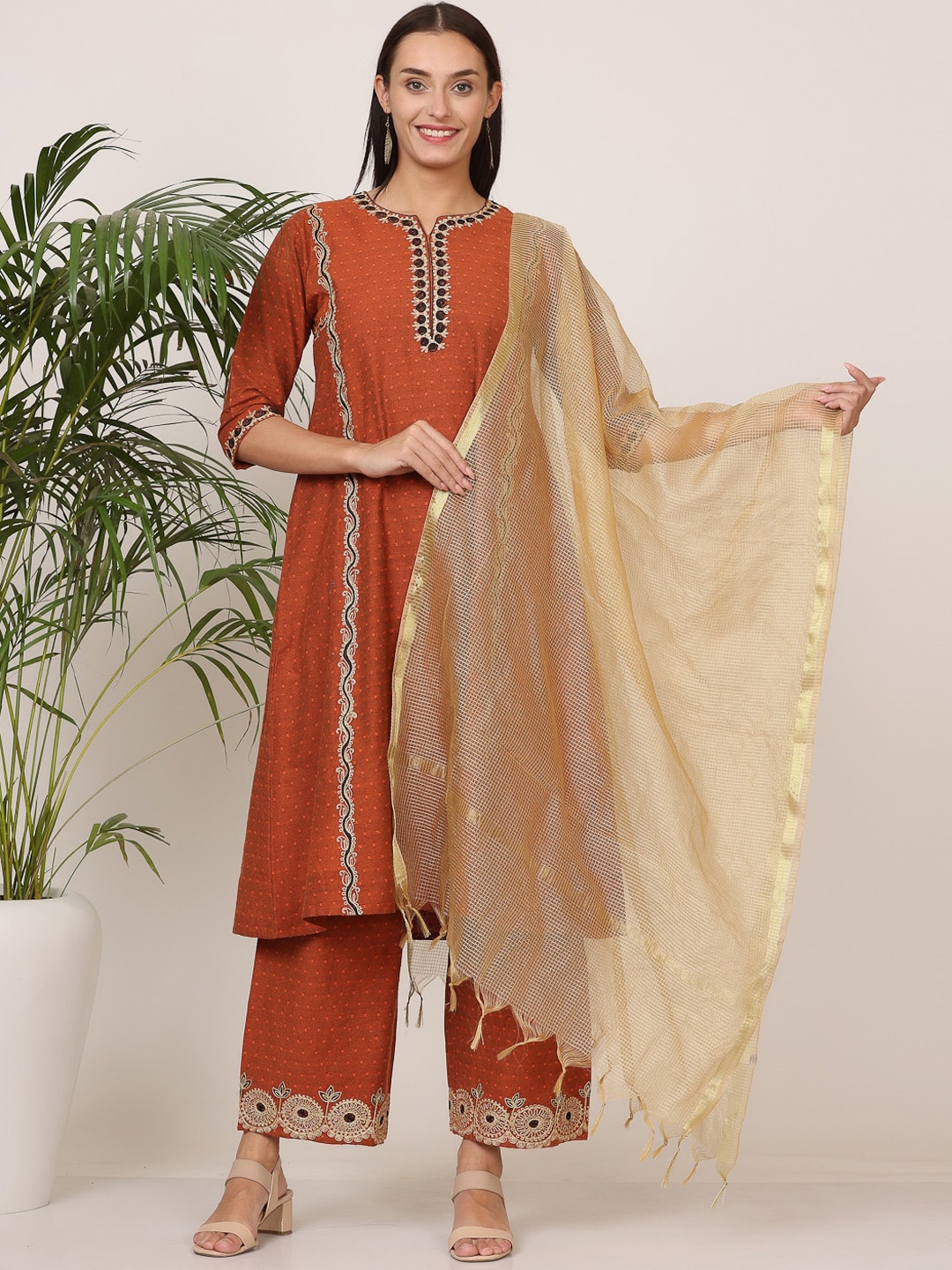 

KAANCHIE NANGGIA Ethnic Motifs Embroidered Regular Pure Silk Kurta With Palazzos & Dupatta, Mustard