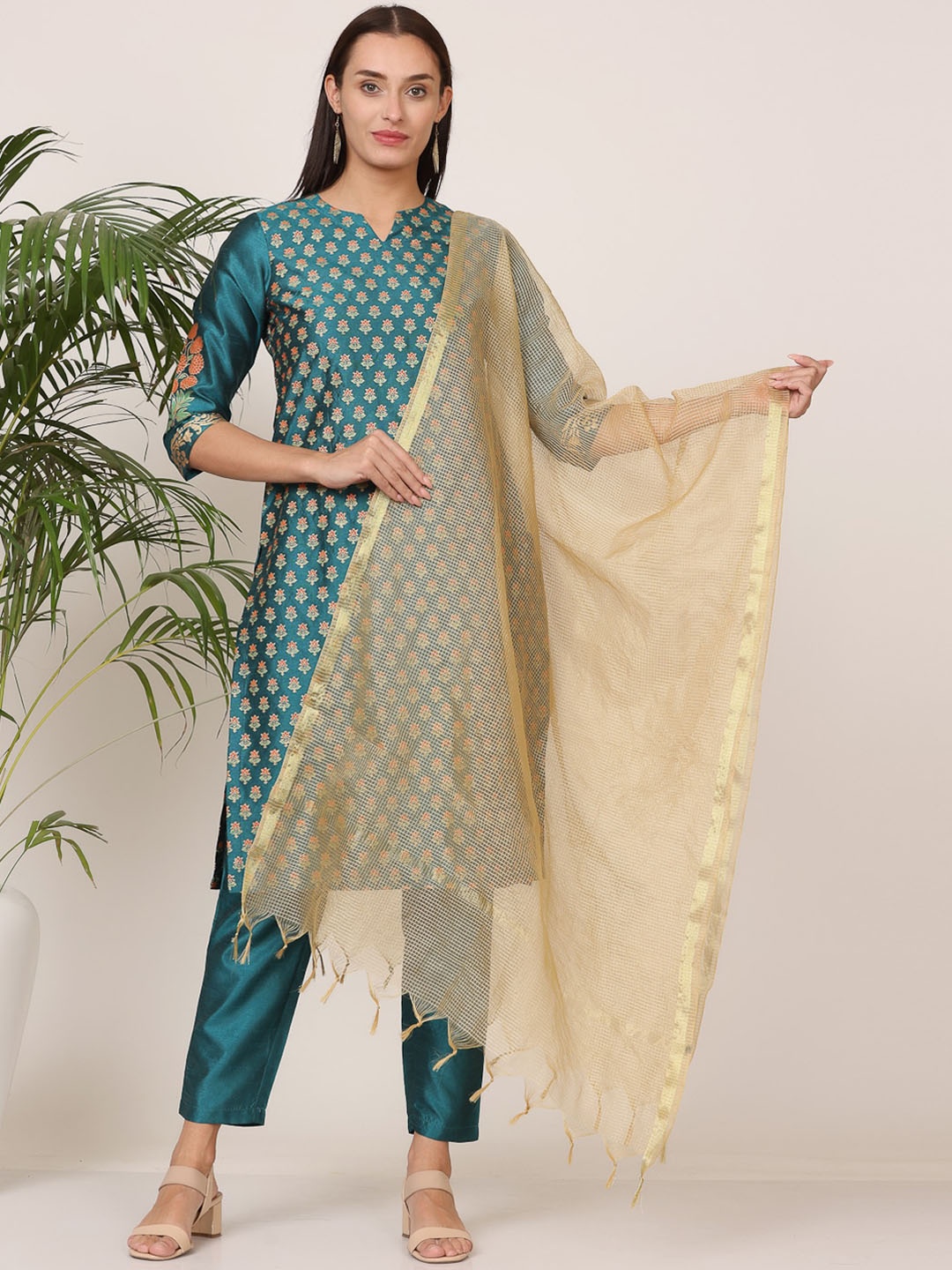 

KAANCHIE NANGGIA Ethnic Motif Printed Regular Dupion Silk Kurta With Trousers & Dupatta, Teal