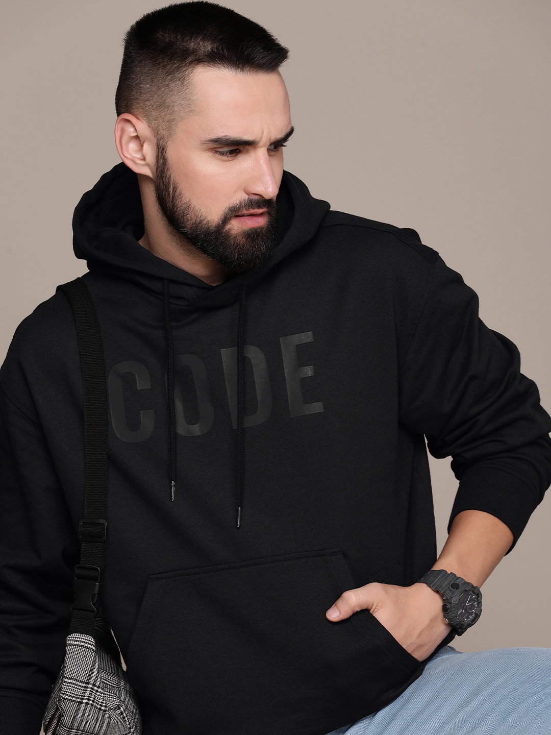 

Roadster Men Typography Printed Hooded Sweatshirt, Black