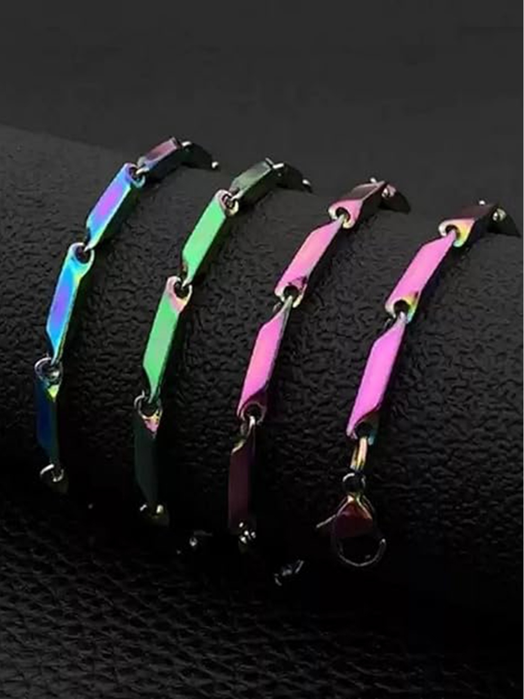 

KRYSTALZ Men Stainless Steel Rice Chain, Pink
