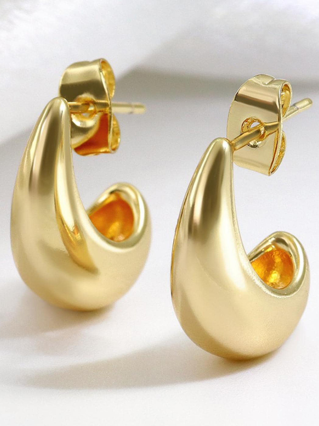 

MYKI Gold-Plated Contemporary Drop Earrings