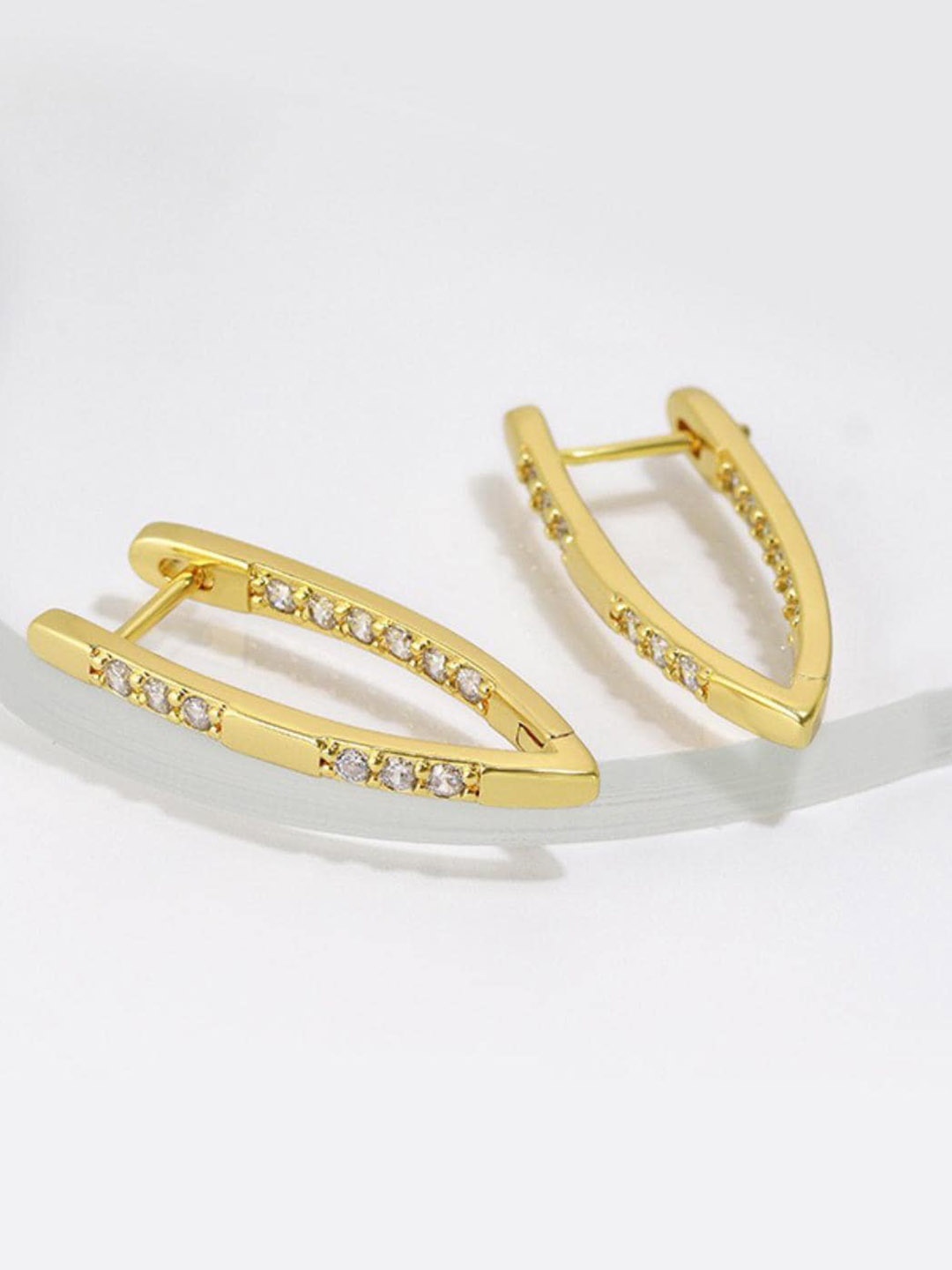 

MYKI Gold-Plated Contemporary Hoop Earrings