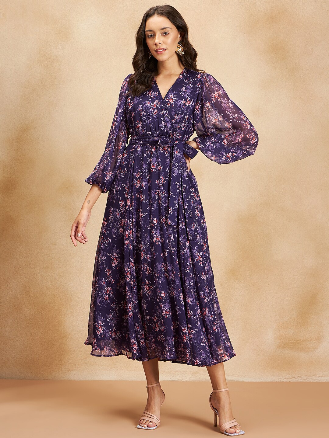 

FEMMELLA Floral Printed Puff Sleeves Gathered Fit and Flare Midi Dress, Purple