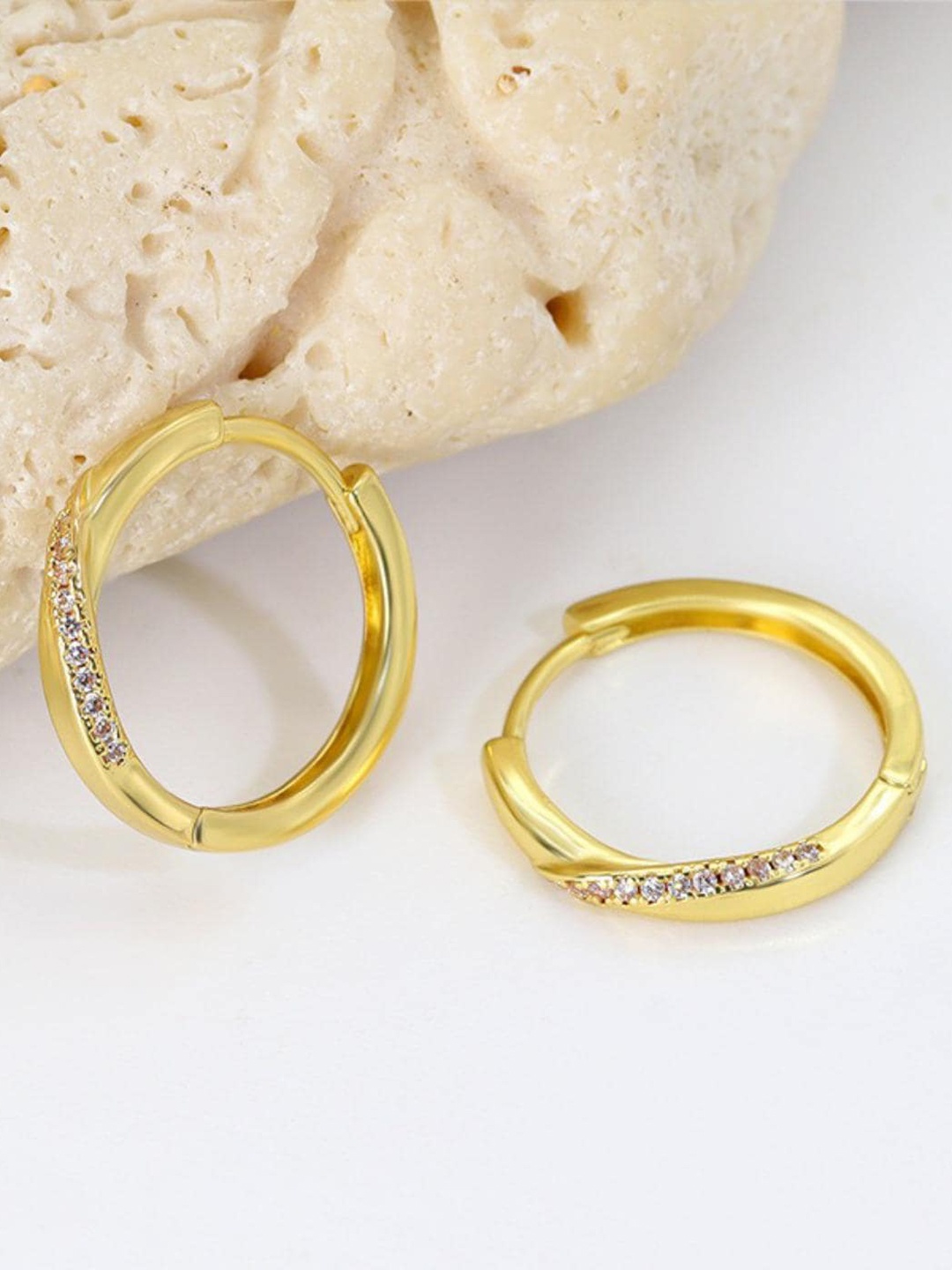 

MYKI Gold-Plated Contemporary Hoop Earrings