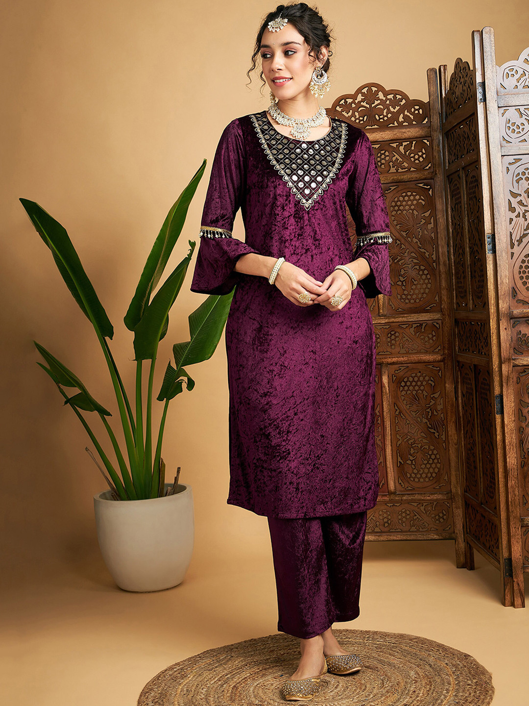 

Shae by SASSAFRAS Ethnic Motifs Embroidered Thread Work Bell Sleeves Velvet Kurta, Purple