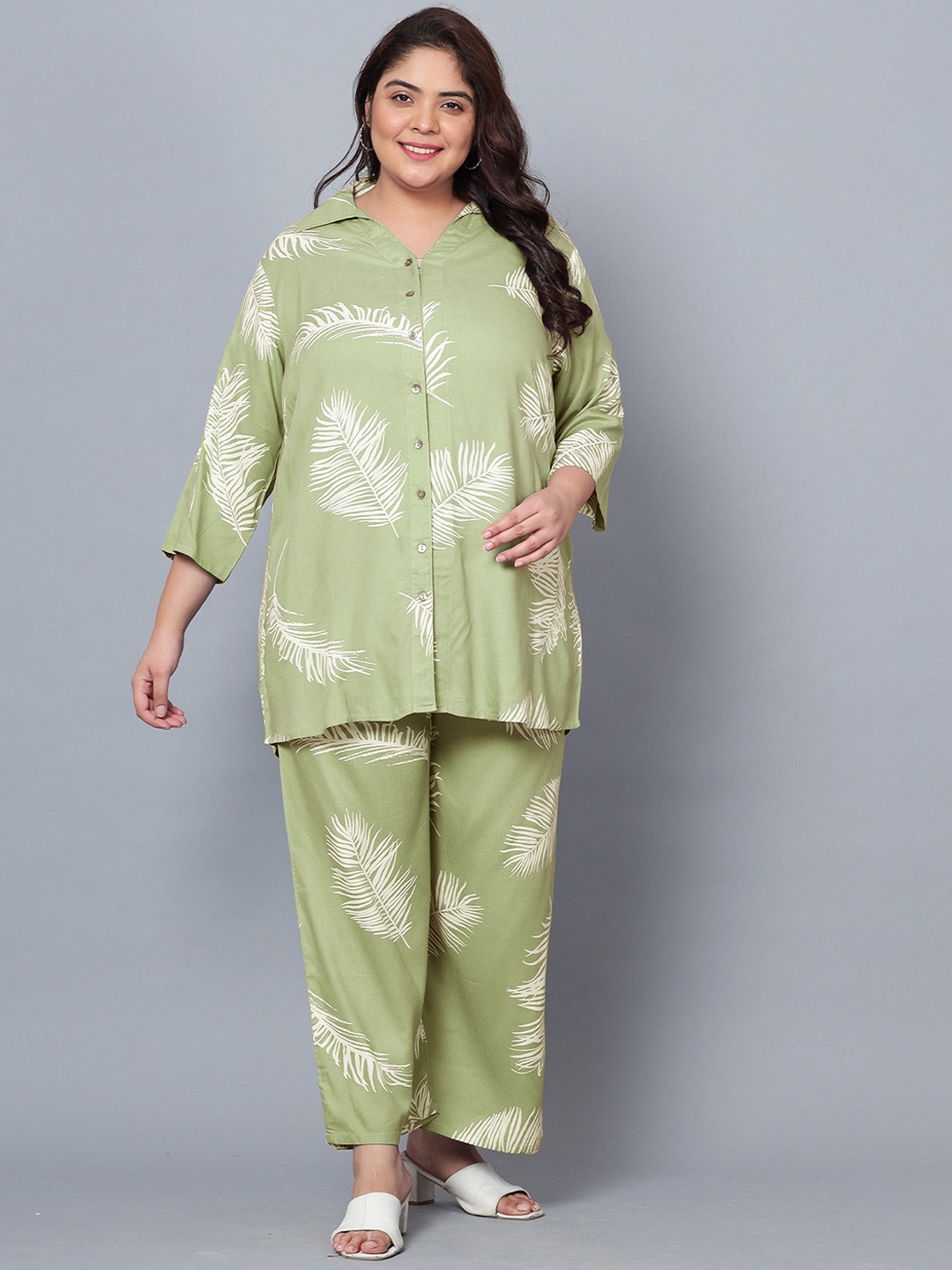 

Indietoga Plus Size Printed Shirt Collar Longline Shirt With Trouser, Green