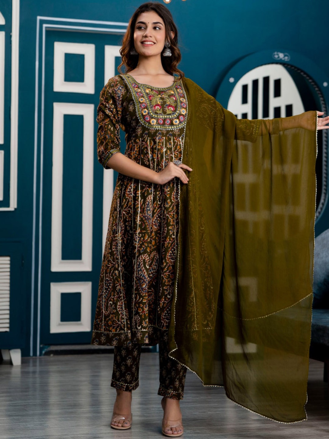 

FrionKandy Paisley Printed Mirror Work Pure Cotton Anarkali Kurta & Trouser With Dupatta, Green