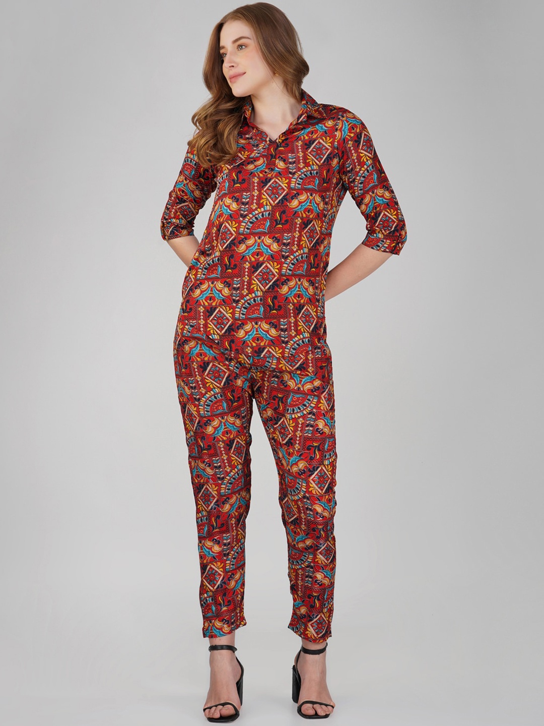 

Vastraa Fusion Ethnic Motifs Printed Pure Cotton Top & Trousers, Red