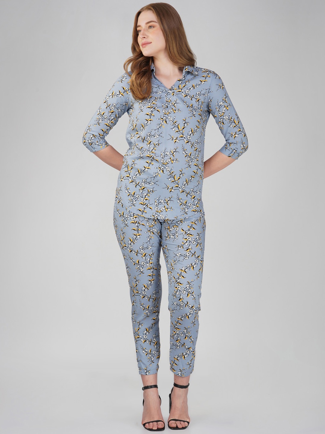 

Vastraa Fusion Floral Printed Pure Cotton Top & Trousers, Grey