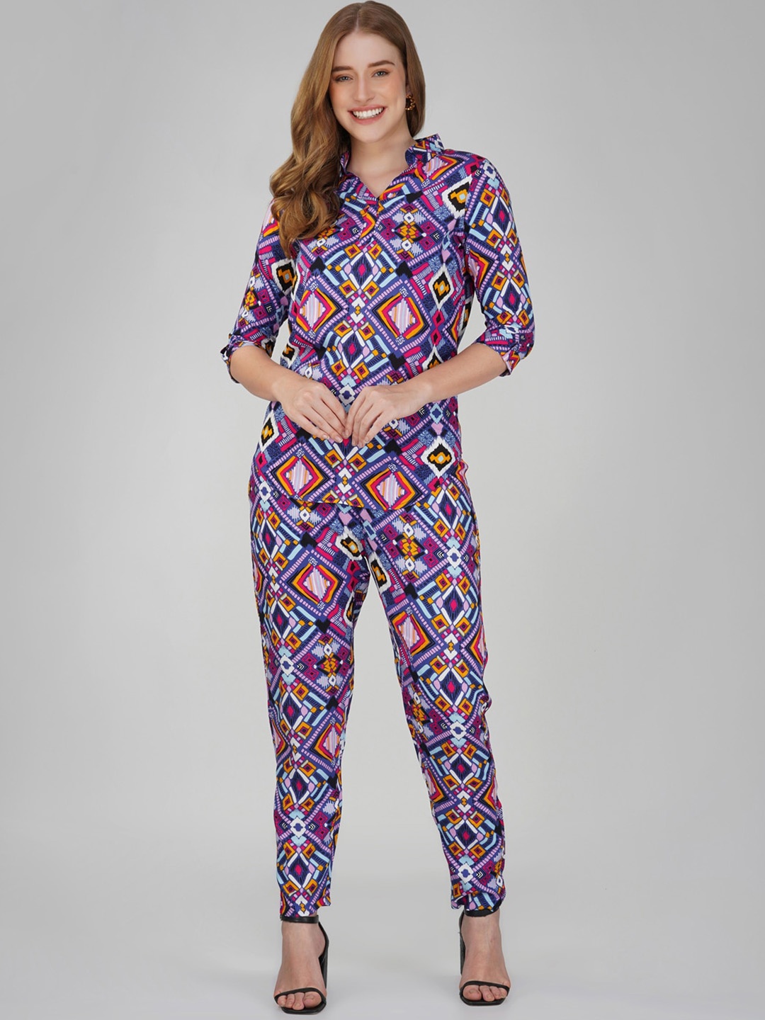 

Vastraa Fusion Geometric Printed Pure Cotton Top & Trousers, Blue