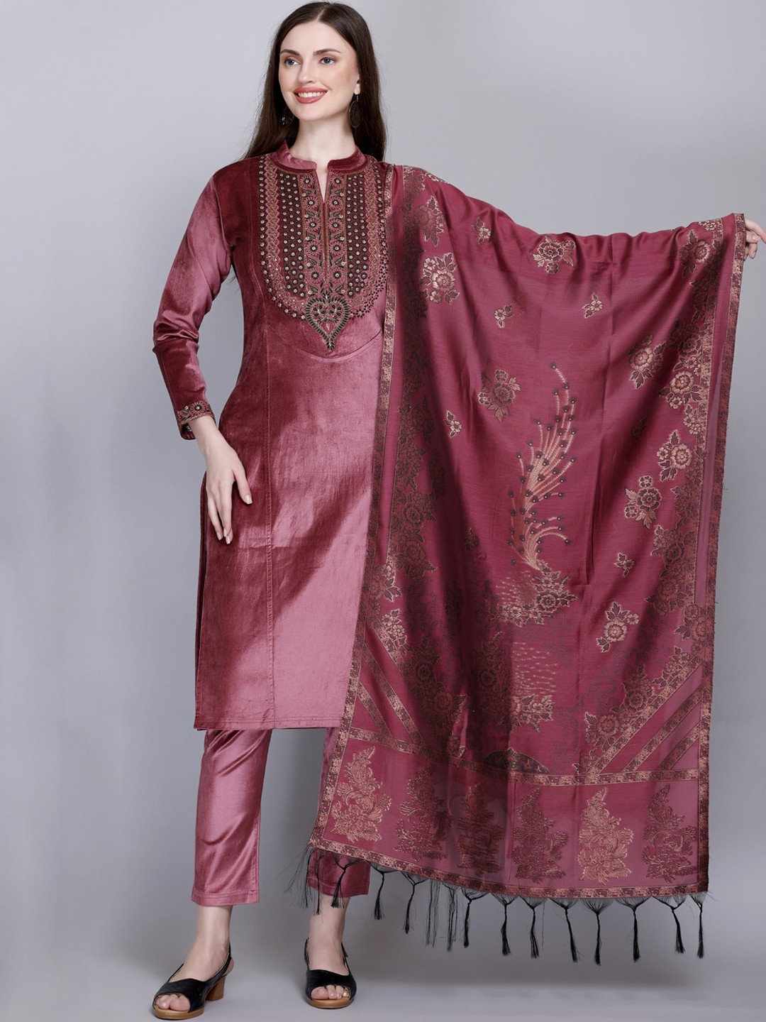 

VELVTINE Women Pink Floral Embroidered Regular Thread Work Pure Wool Kurta with Trousers & With Dupatta