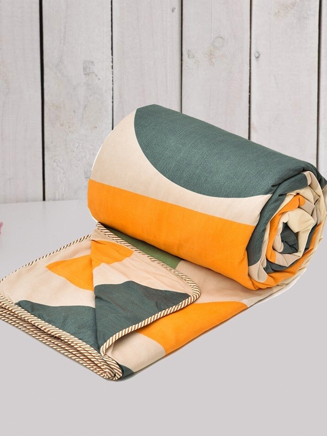 

RRC Yellow & Green Geometric Reversible AC Room 120 GSM Double Bed Dohar