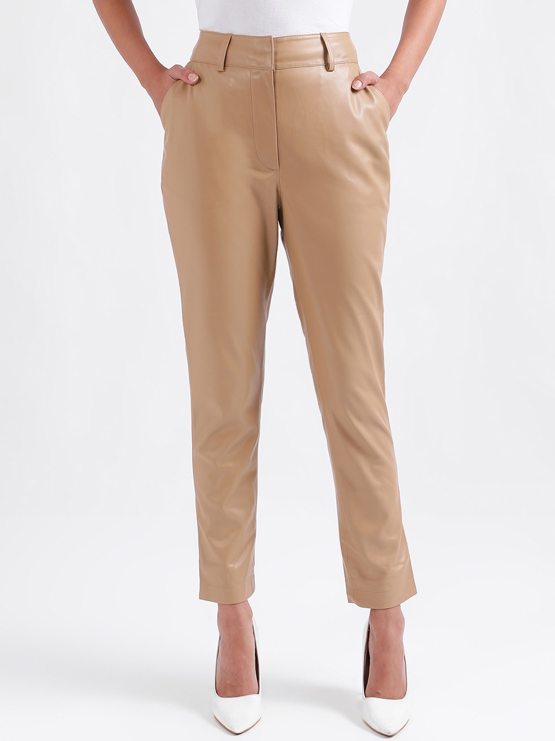 

Iconic Women Mid-Rise Regular Fit Cigarette Trousers, Beige