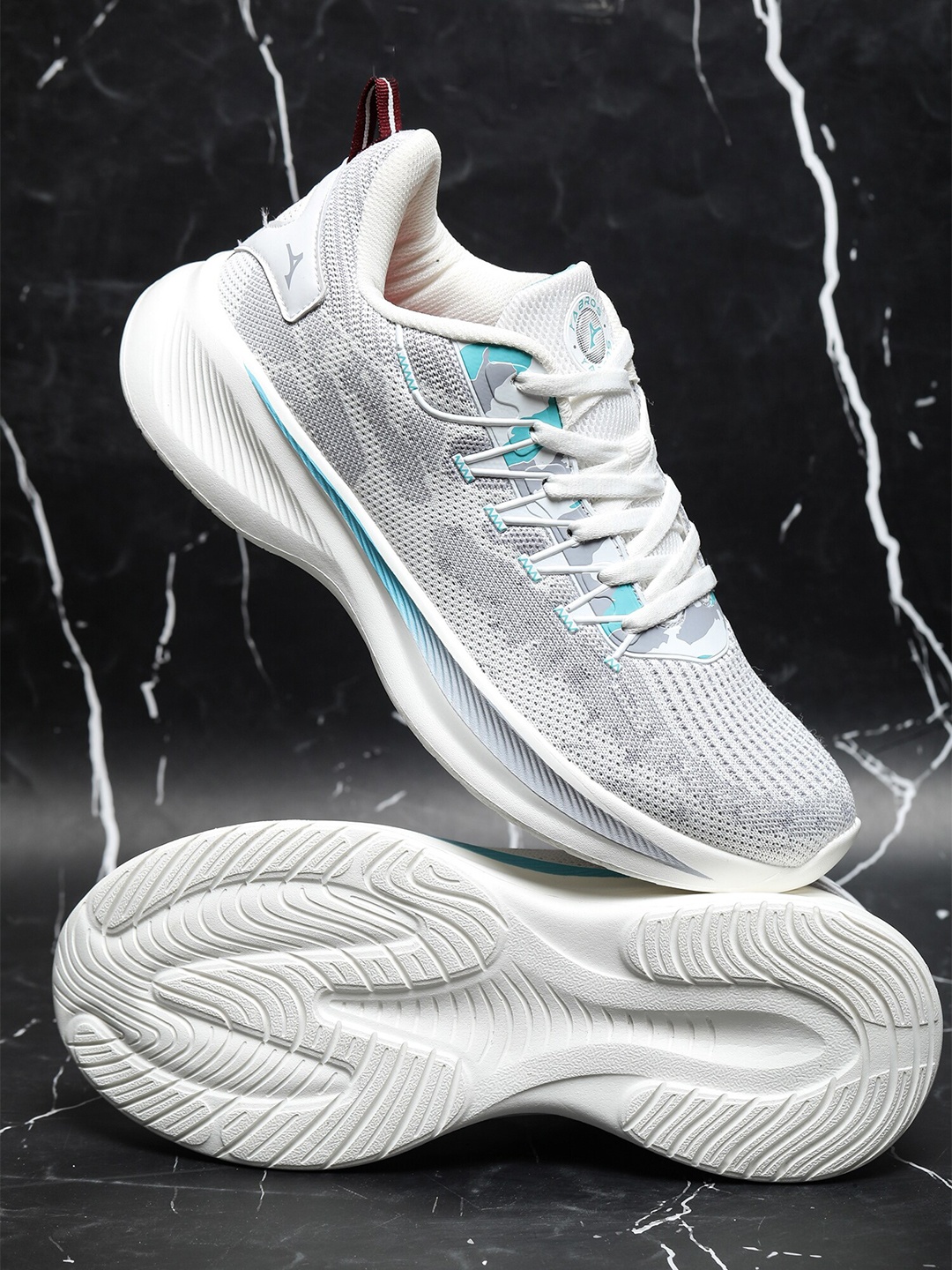 

ABROS Men Cave-O Textured Lace-Up Running Shoes, White