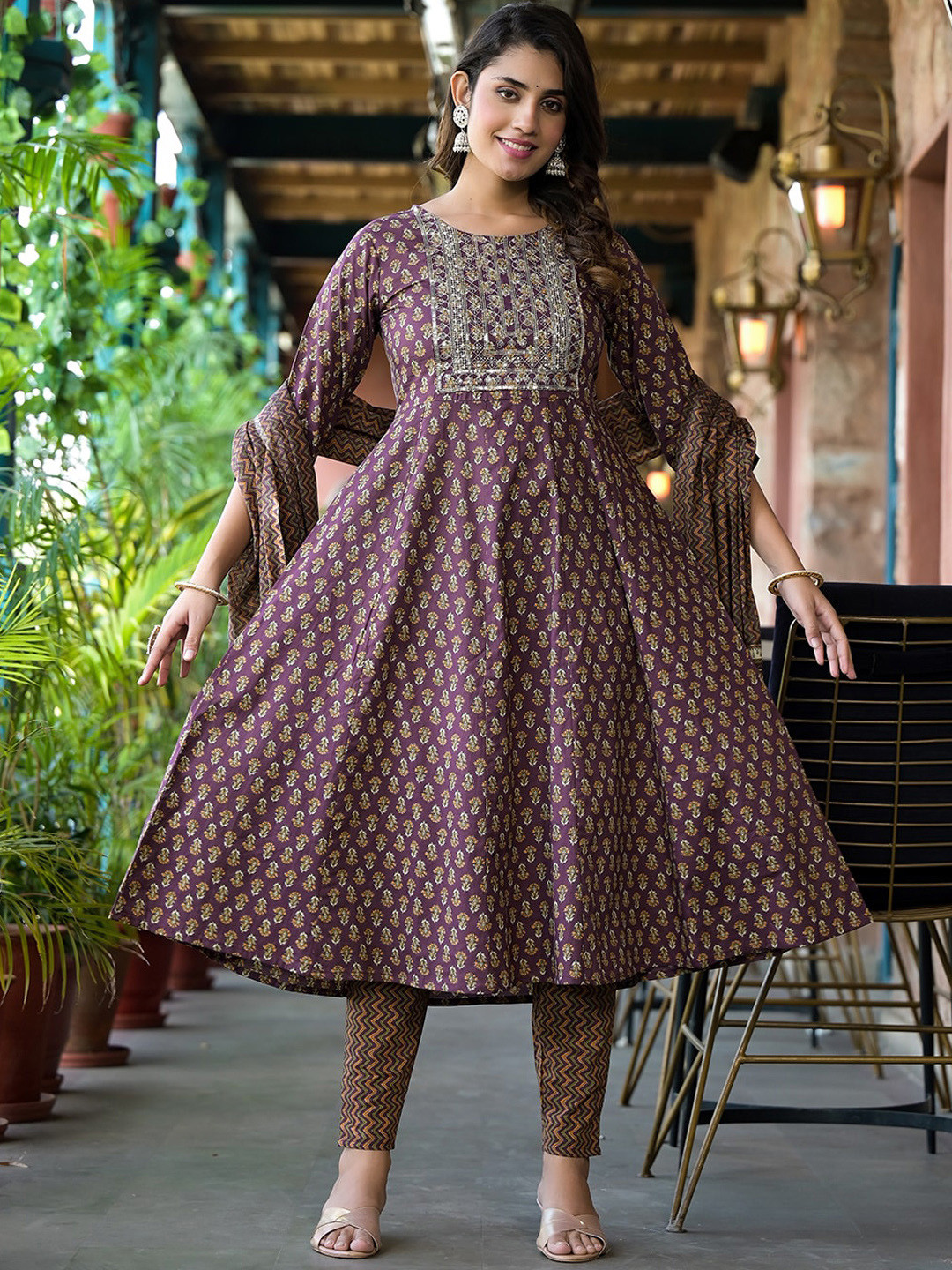 

Yufta Floral Printed Empire Sequinned Pure Cotton Kurta & Trousers With Dupatta, Purple