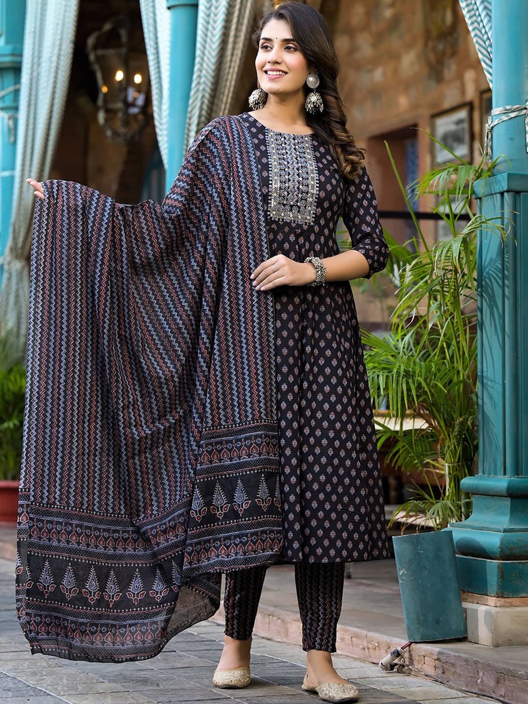 

Yufta Ethnic Printed Empire Thread Work Pure Cotton Kurta With Trousers & Dupatta, Black