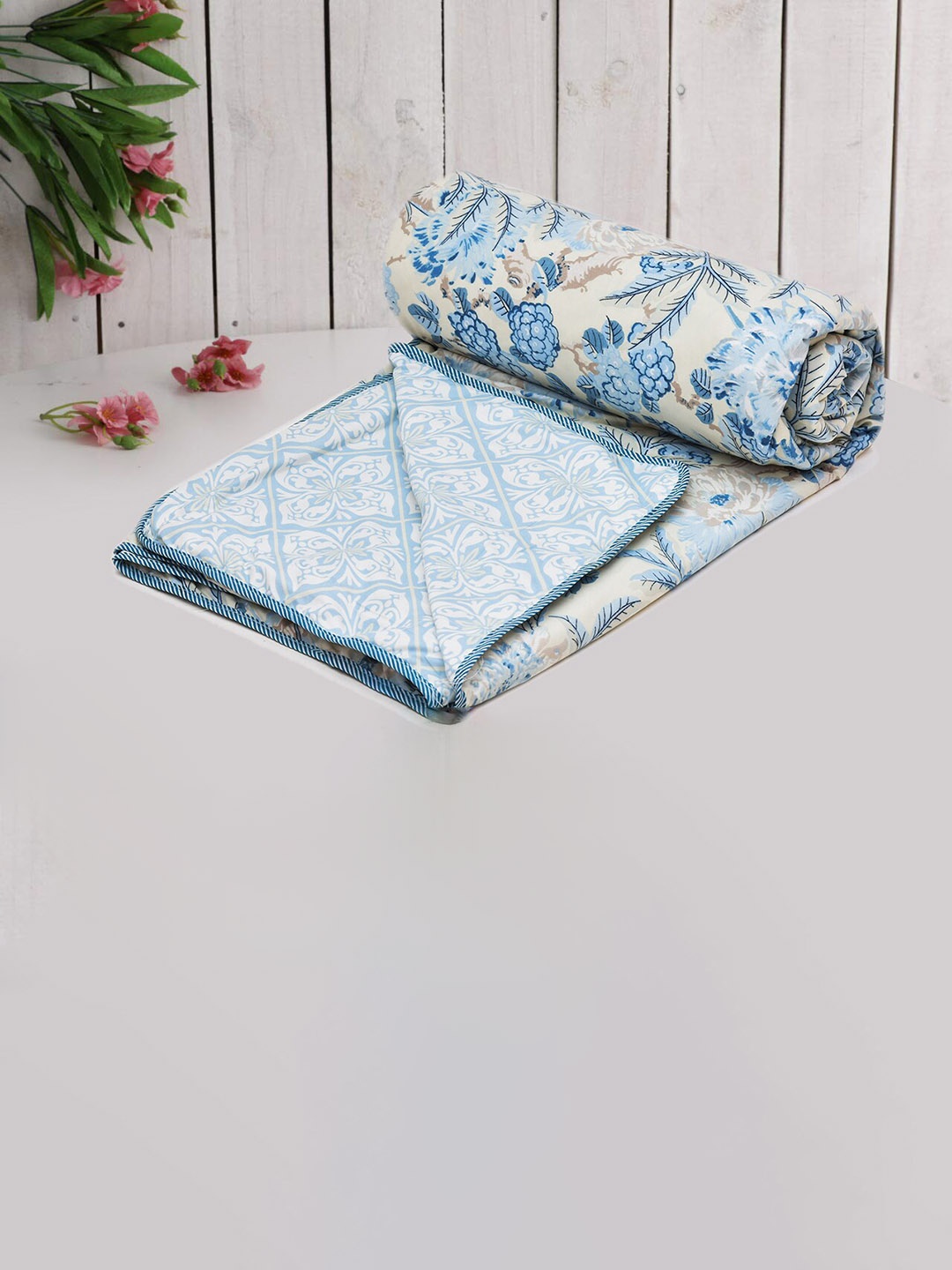 

RRC White & Blue Floral Pure Cotton Reversible AC Room 120 GSM Double Bed Dohar