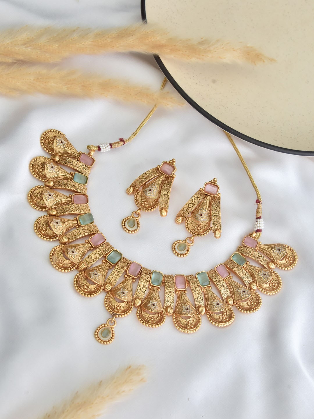 

Swabhimann Jewellery Gold Plated Jewellery Set