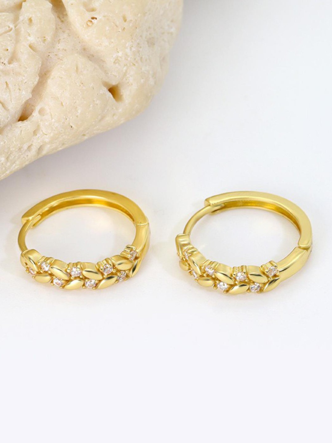 

MYKI Gold-Plated Contemporary Hoop Earrings