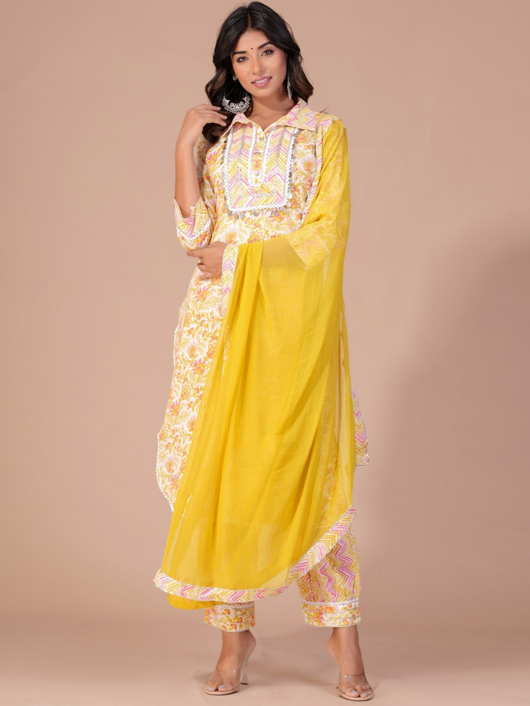 

UNISETS Floral Printed Shirt Collar Kurta with Trousers & Dupatta, Yellow