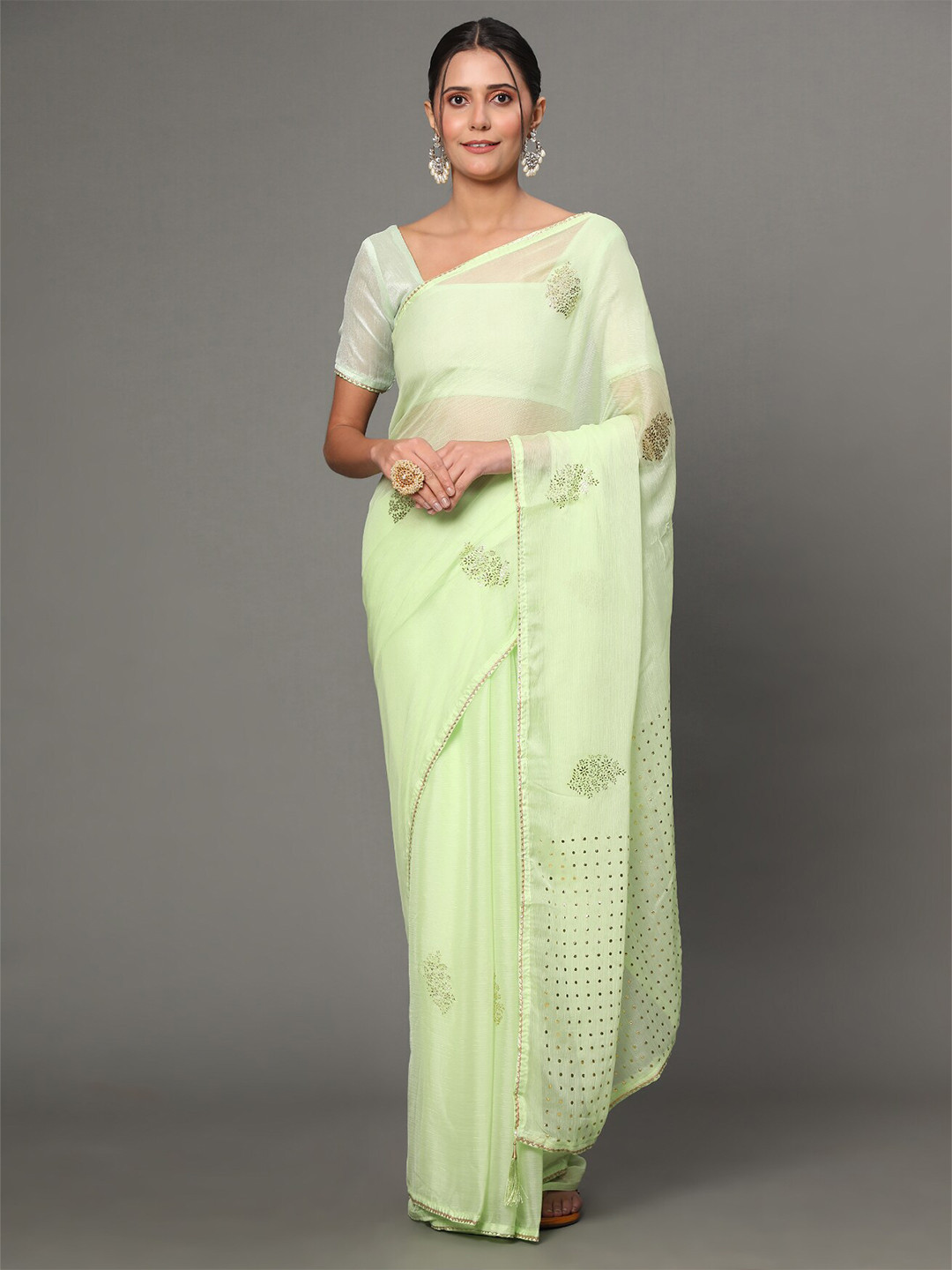 

GoStyle Floral Embellished Beads and Stones Block Print Saree, Sea green