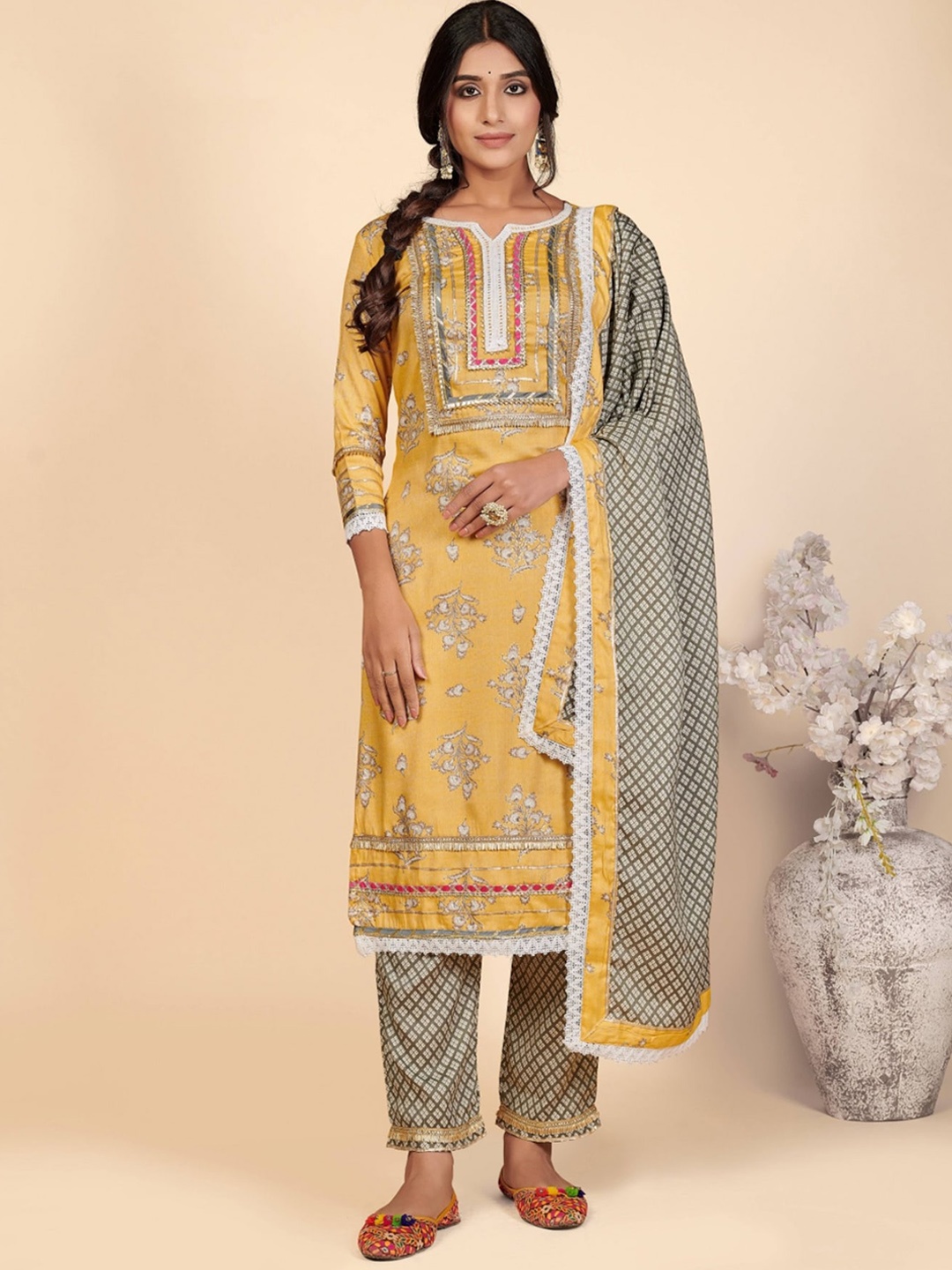 

Vbuyz Floral Printed Gotta Patti & Lace Work Straight Kurta With Trousers & Dupatta, Yellow