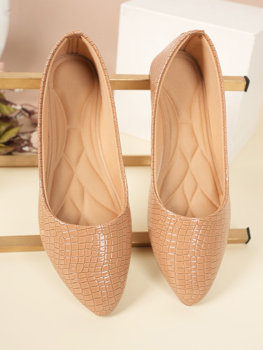 

Style Shoes Textured Pointed Toe Ballerinas, Copper