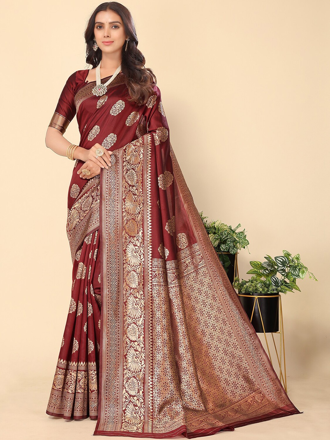 

Leeza Store Ethnic Motif Woven Design Zari Banarasi Saree, Purple