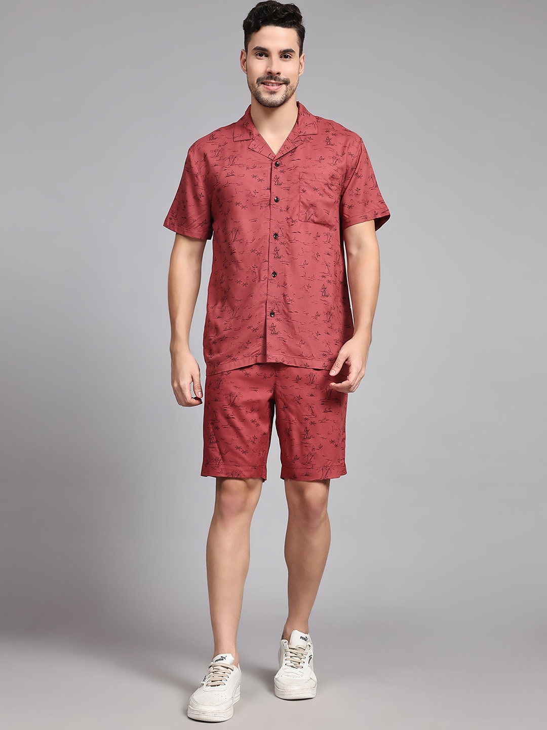 

BStories Conversational Printed Shirt with Shorts, Maroon