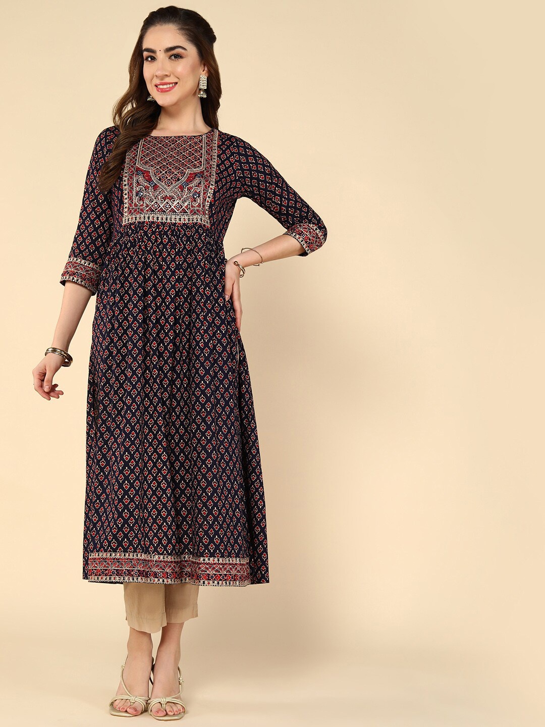 

aturabi Ethnic Motifs Printed Thread Work Floral Anarkali Kurta, Maroon