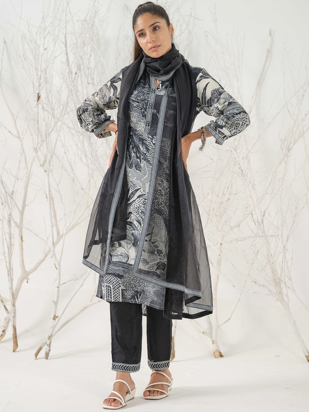

Sangria Floral Printed Straight Crepe Kurta With Trousers & Dupatta, Black