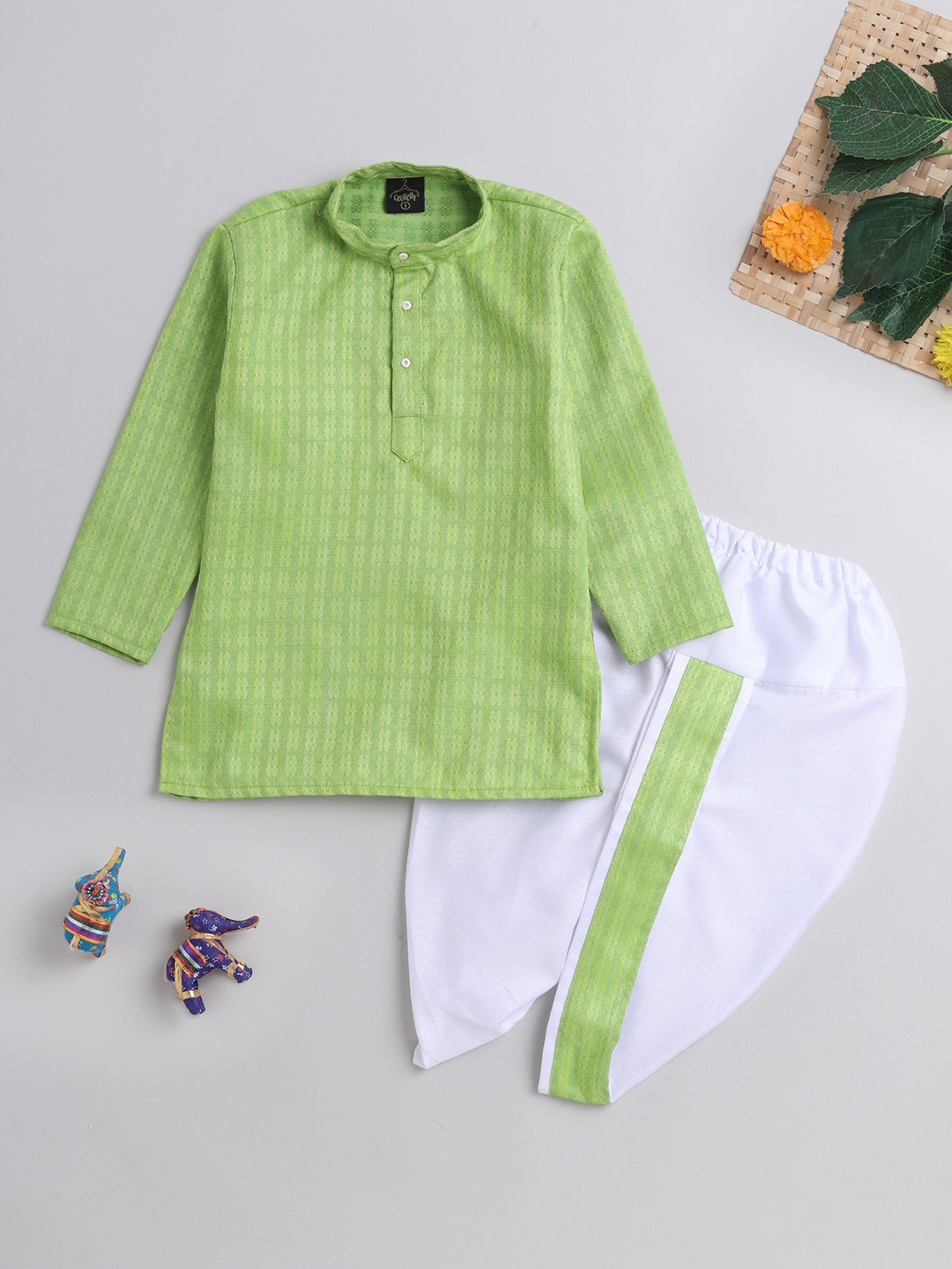 

The Magic Wand Boys Ethnic Motifs Woven Design Mandarin Collar Kurta with Dhoti Pants, Green