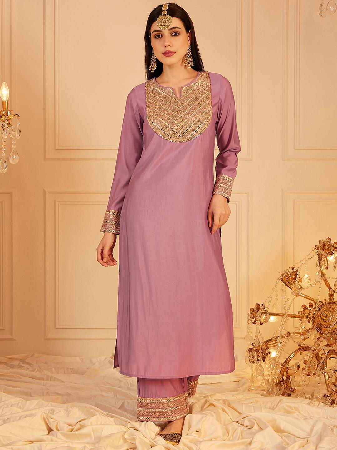 

indo street Ethnic Motifs Yoke Design Sequinned Straight Kurta with Trouser, Lavender