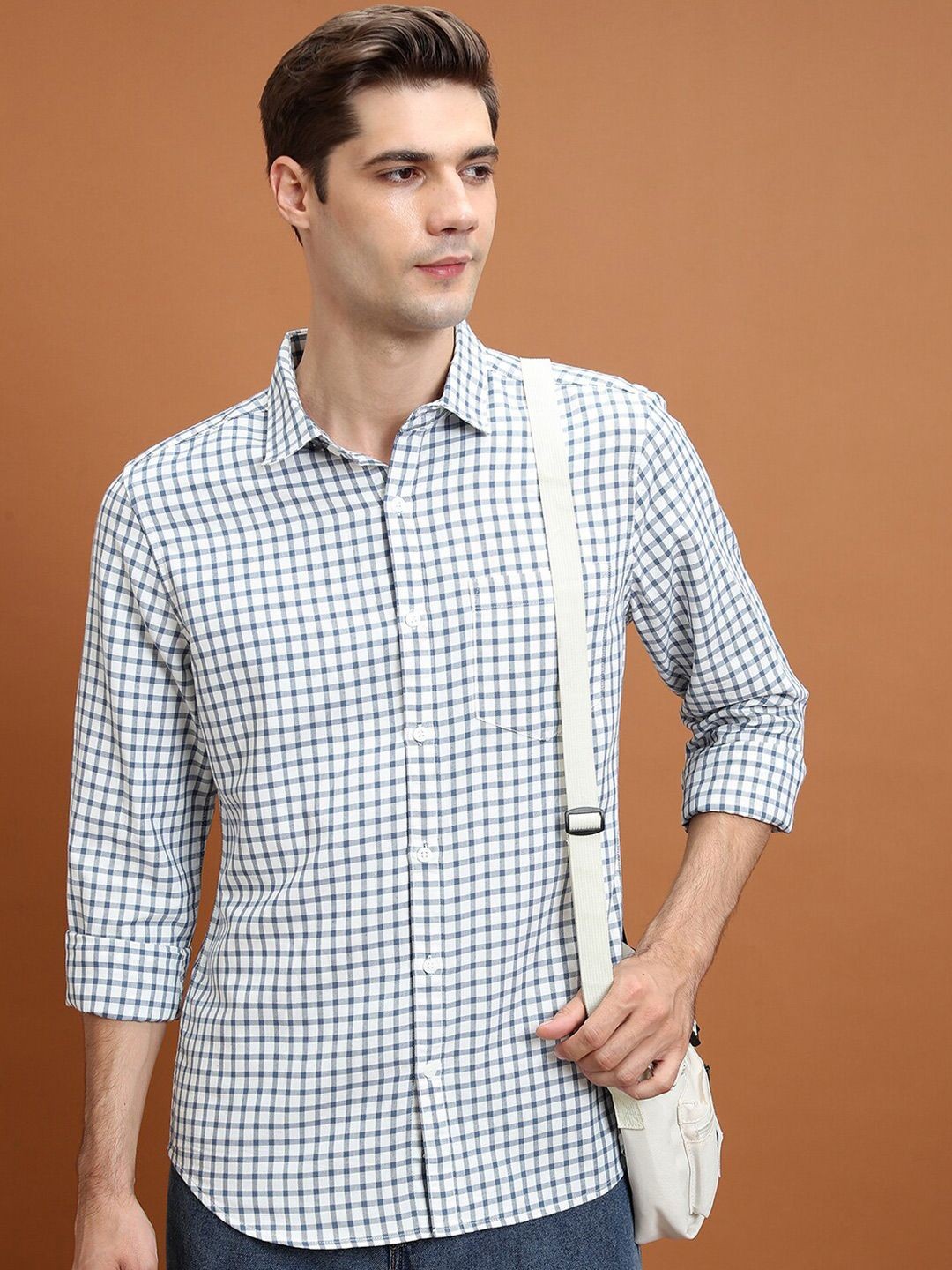

HIGHLANDER White Slim Fit Grid Tattersall Checked Spread Collar Casual Shirt