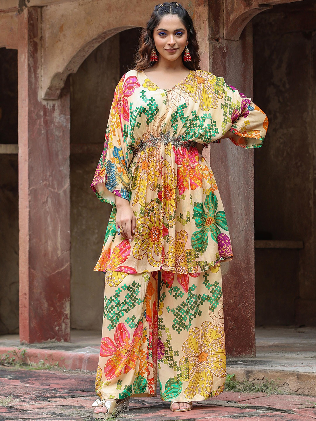 

SCAKHI Floral Printed V-Neck Anarkali Kurta With Palazzo, Cream