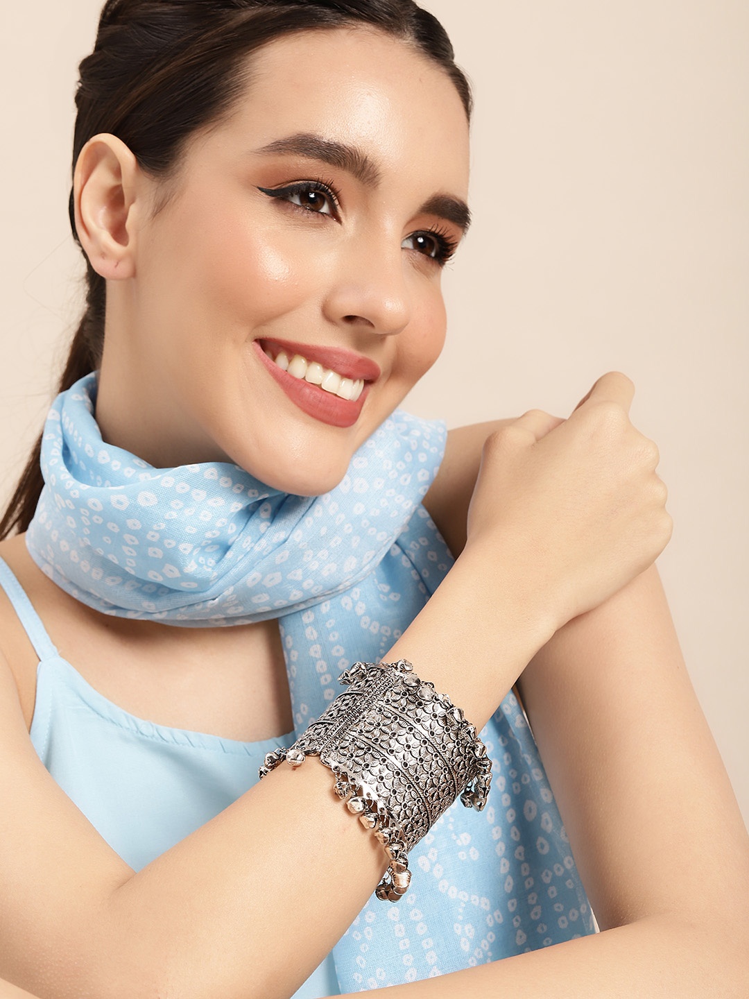 

Anouk Women Alloy Cuff Bracelet, Silver