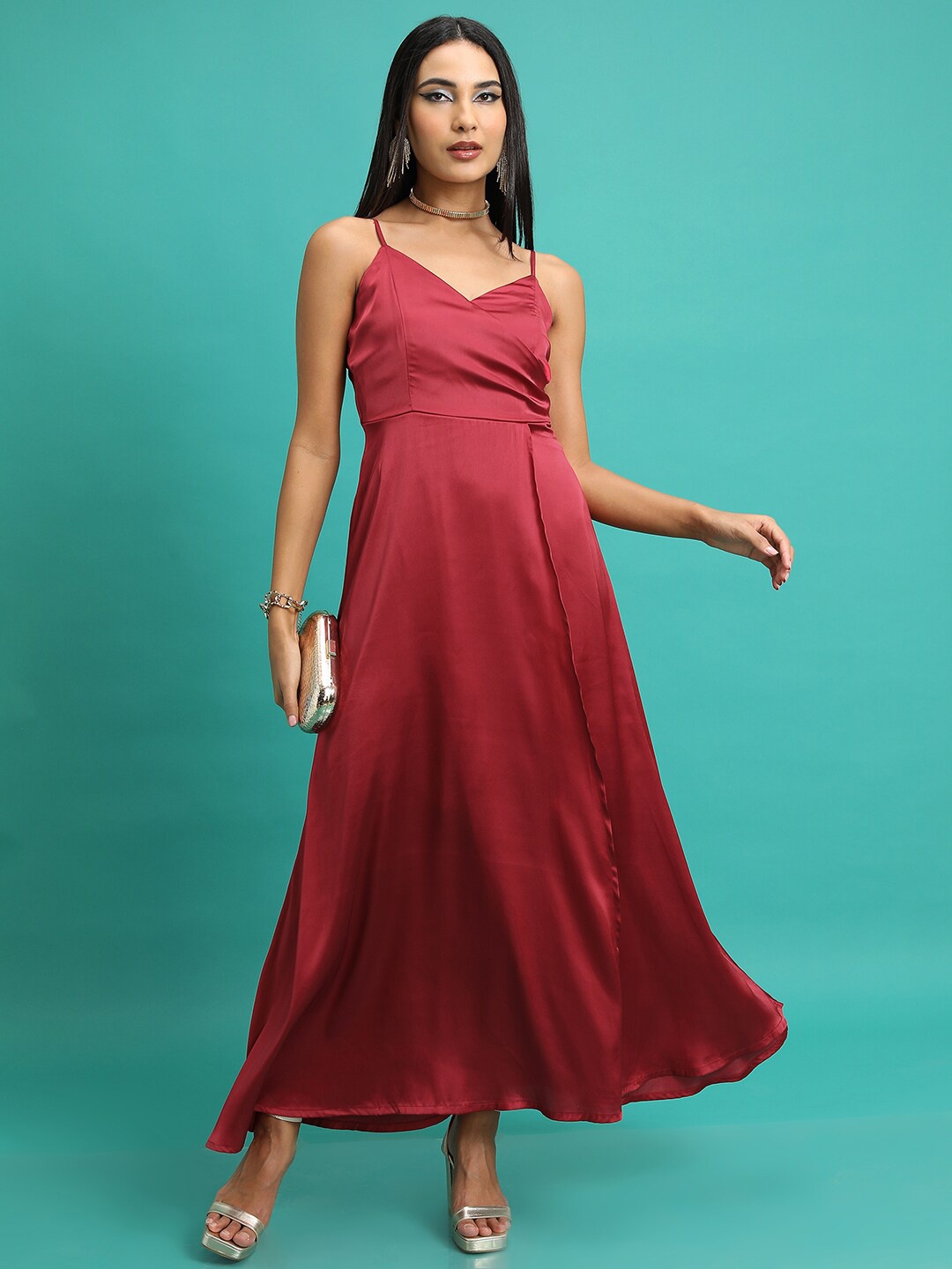 

Tokyo Talkies Maroon Shoulder Straps Gown Dress