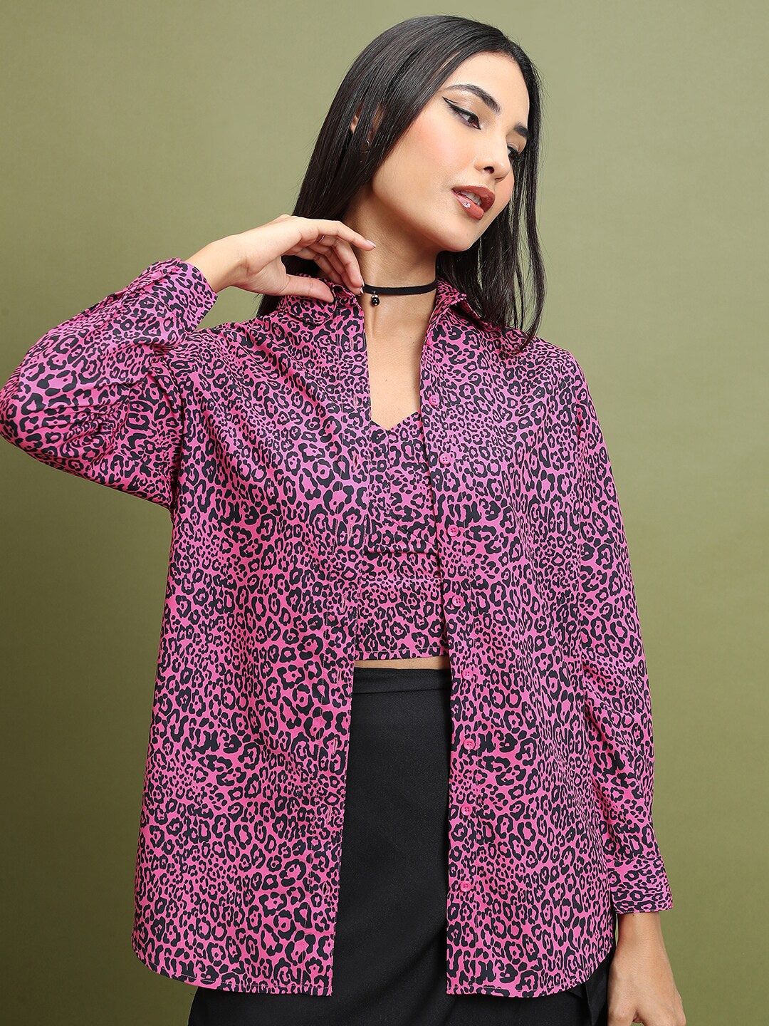 

Tokyo Talkies Abstract Printed Crop Top With Shirt, Pink