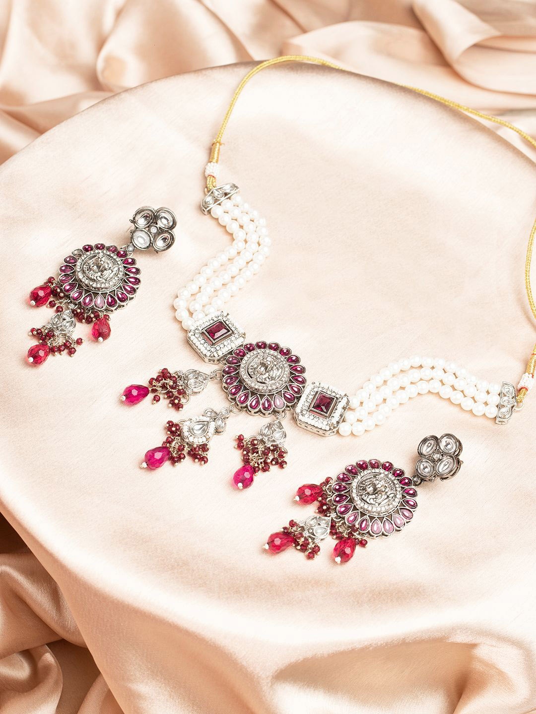 

Priyaasi Silver-Plated Stone Studded & Beaded Jewellery Set