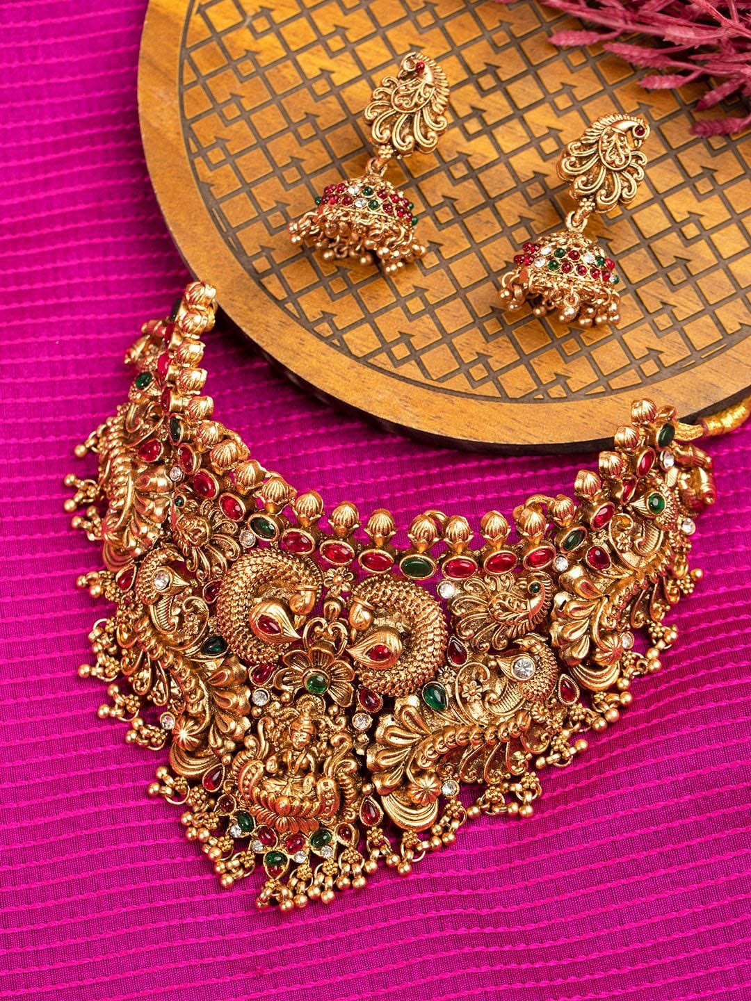 

Priyaasi Gold-Plated Stone-Studded & Beaded Temple Jewellery Set