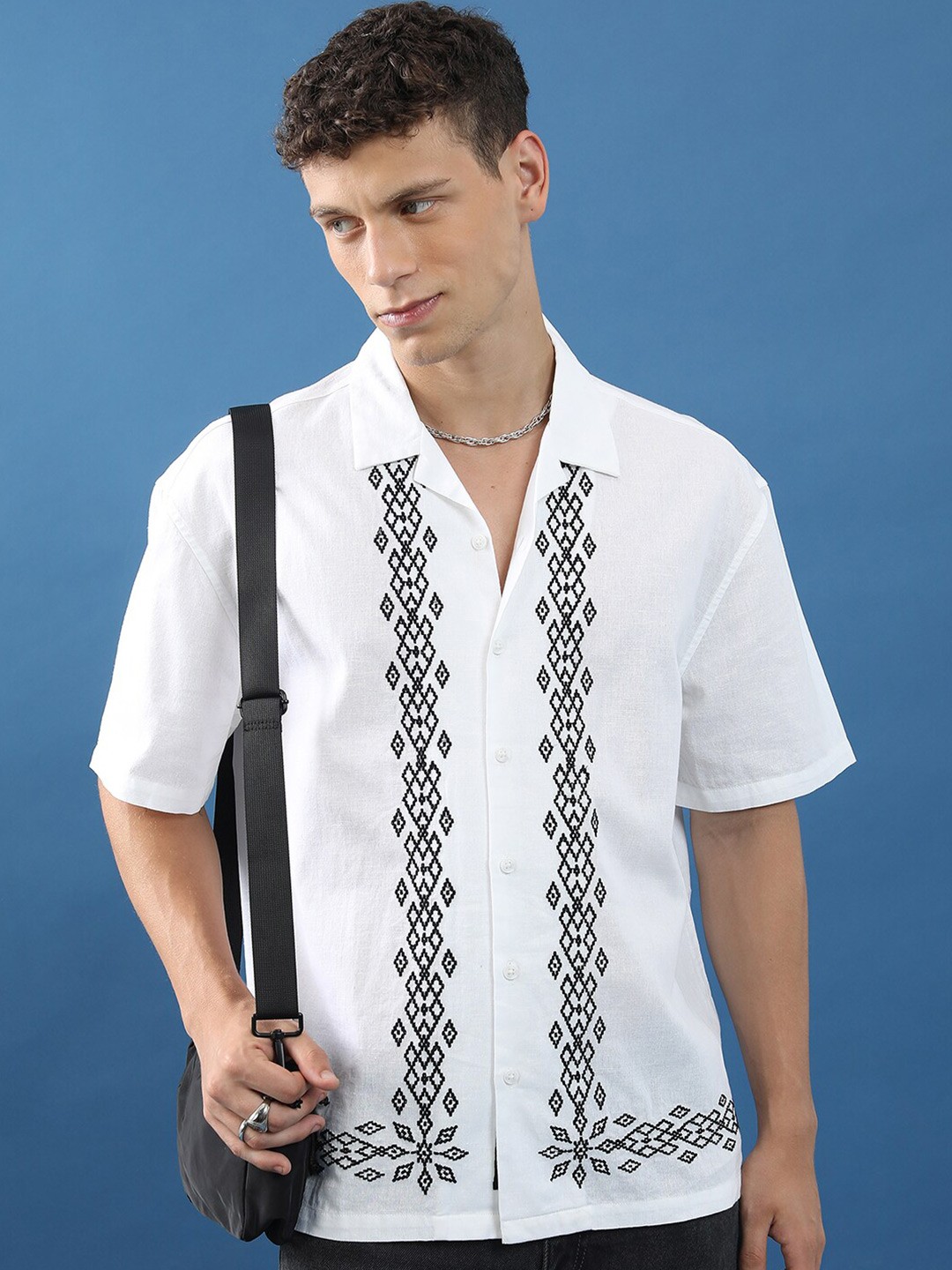

HIGHLANDER Embroidered Drop-Shoulder Sleeves Oversized Casual Shirt, White