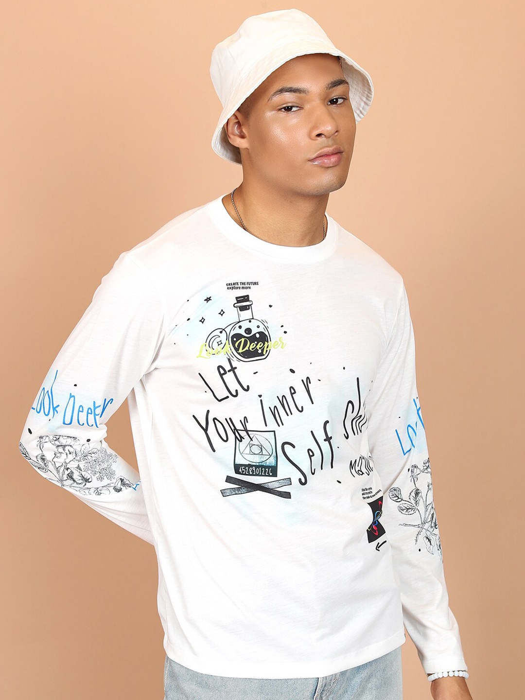 

HIGHLANDER Typography Printed Slim Fit T-shirt, White