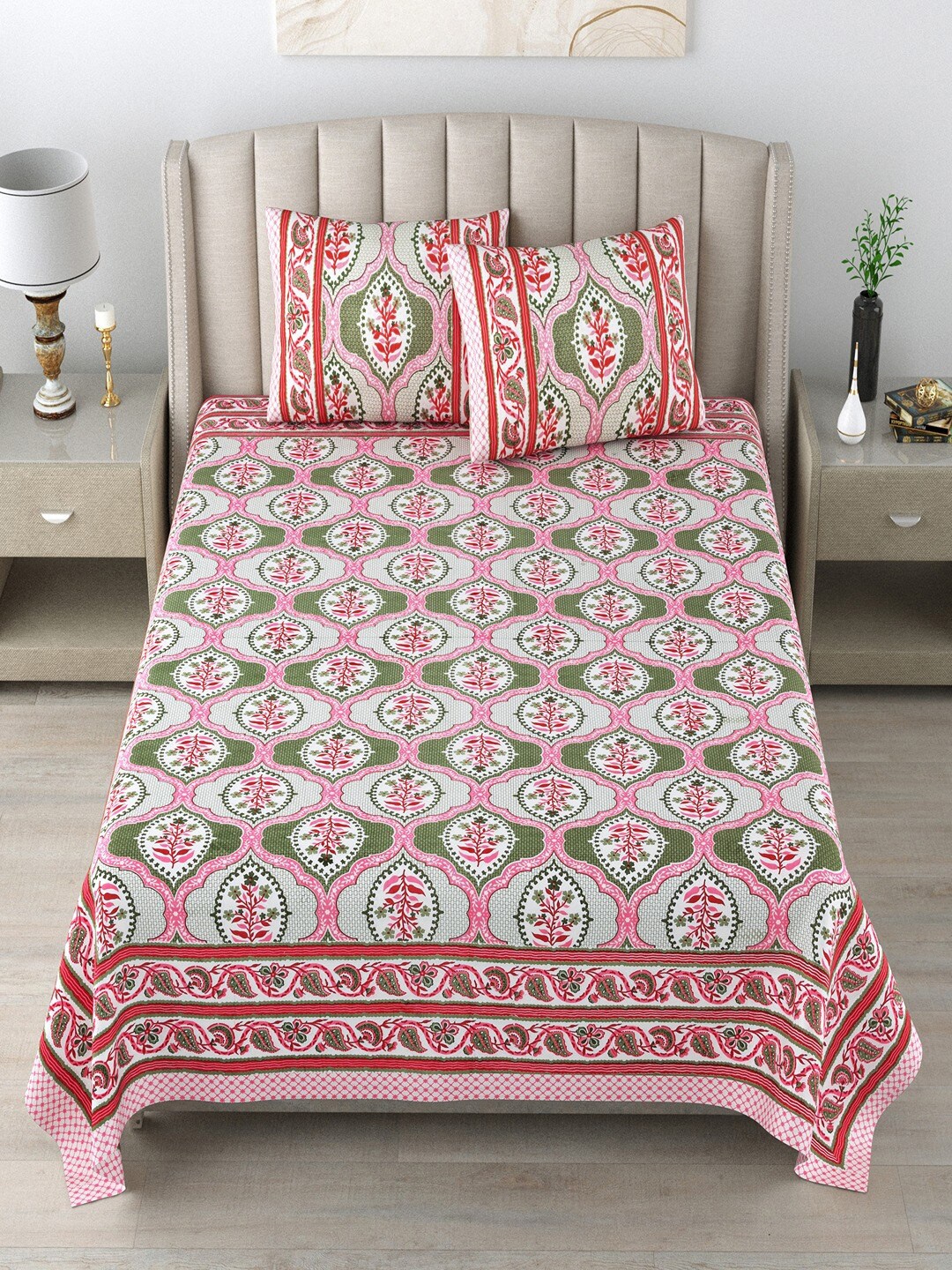 

Bombay Spreads White & Pink Ethnic Motifs Cotton 180 TC King Bedsheet & 2 Pillow Covers
