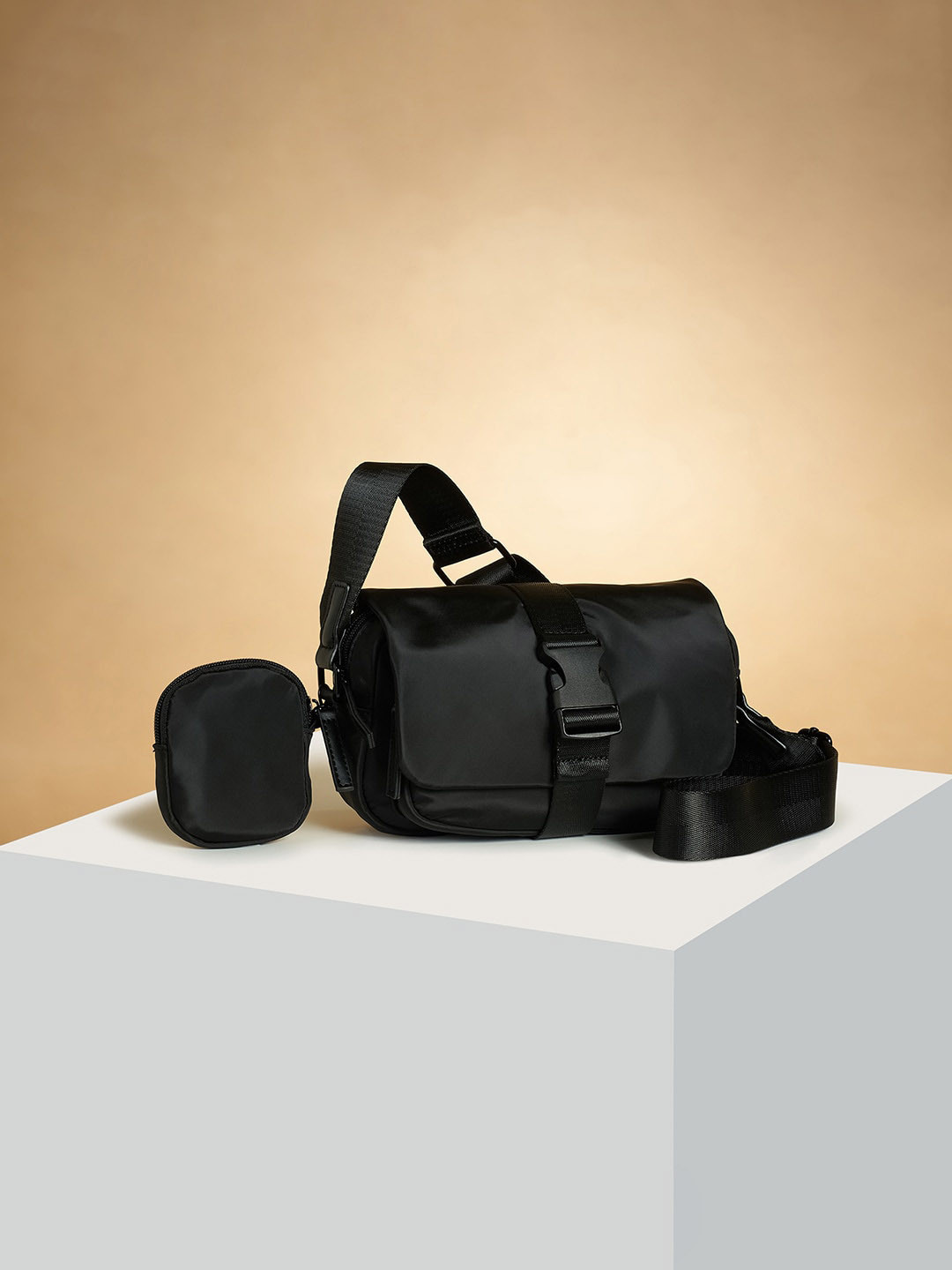 

Forever Glam by Pantaloons Structured Travel Bag with Detachable Pouch, Black