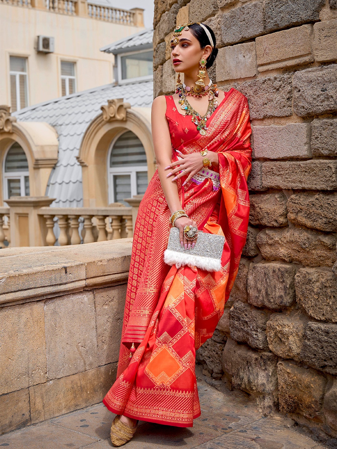 

Mitera Red & Gold-Toned Ethnic Motifs Woven Design Zari Silk Blend Saree