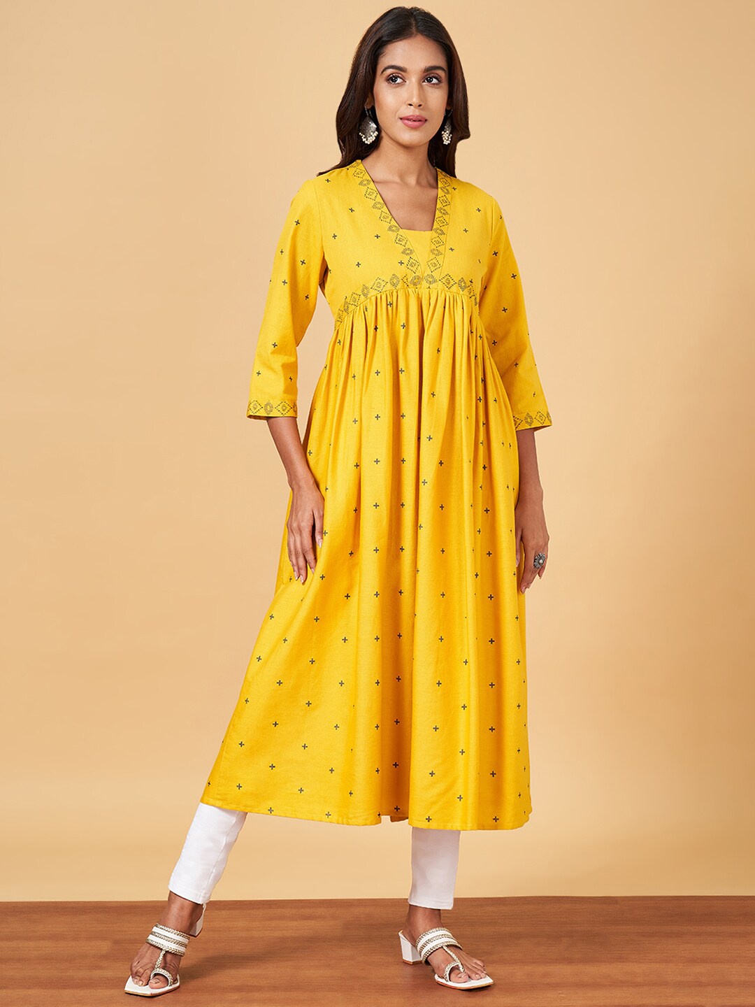 

YU by Pantaloons Geometric Printed V-Neck Empire Kurta, Yellow