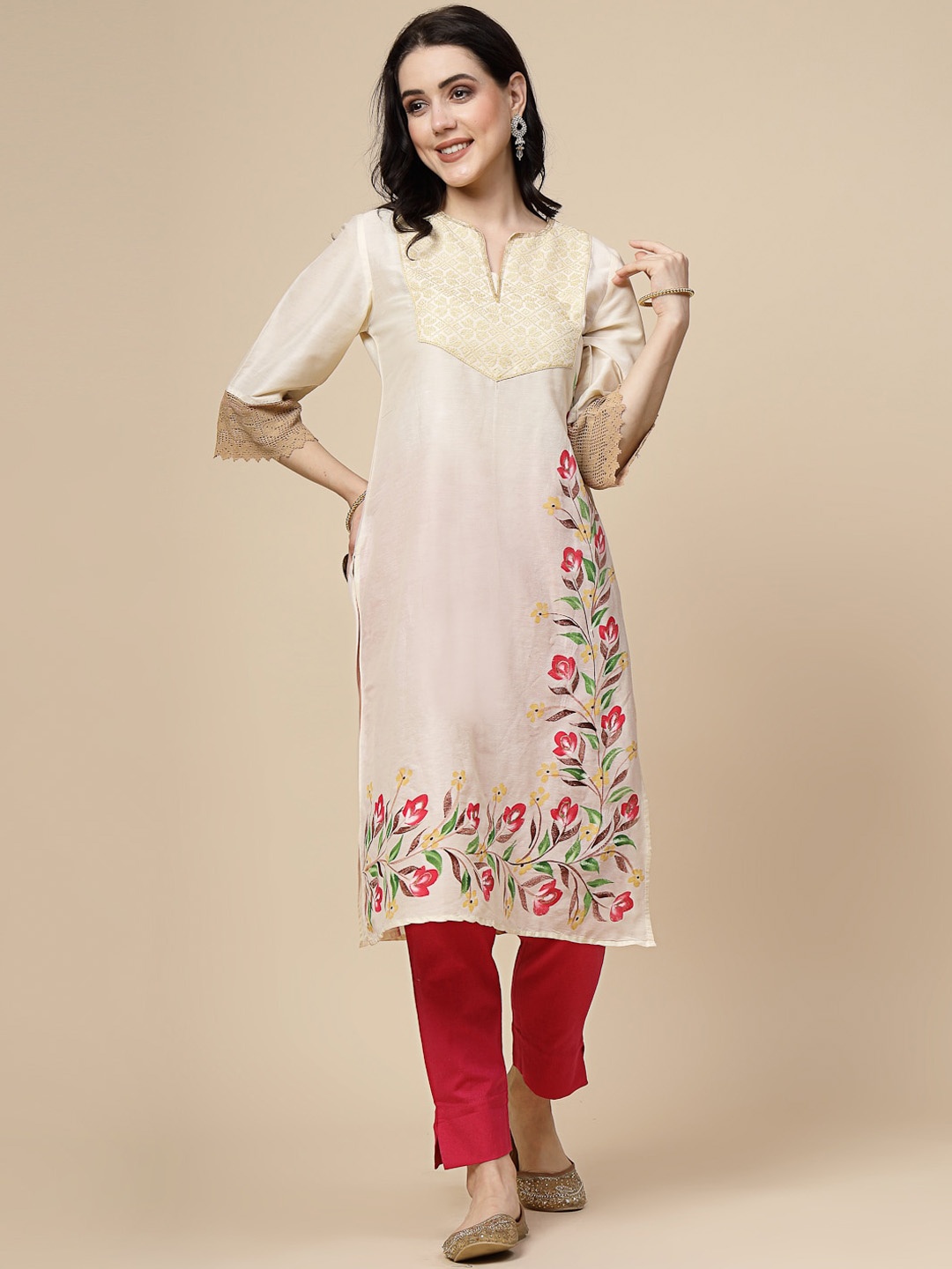 

Sangria Floral Printed Round Neck Straight Kurta, Off white